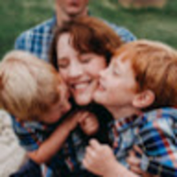 Meet your Posher, Jennifer - Picture 1 of 1